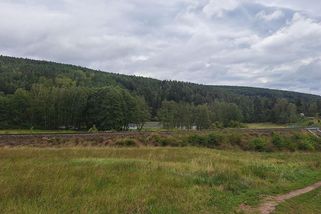 Katastrofální povodeň roku 1872 zničila železnici a vzniklo díky ní velké jezero - Médium.cz